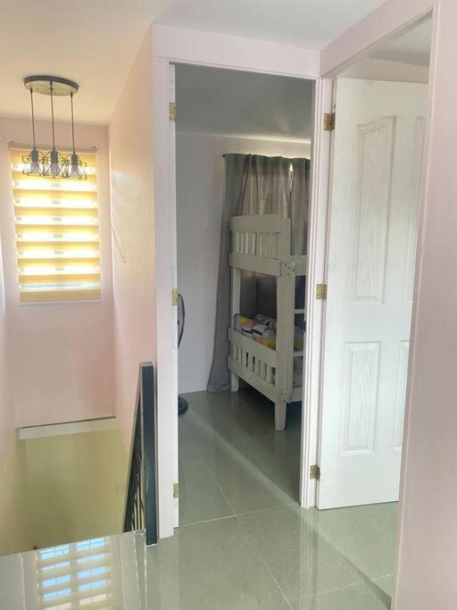 2 Bedroom Townhouse In Bacolod City Exteriör bild