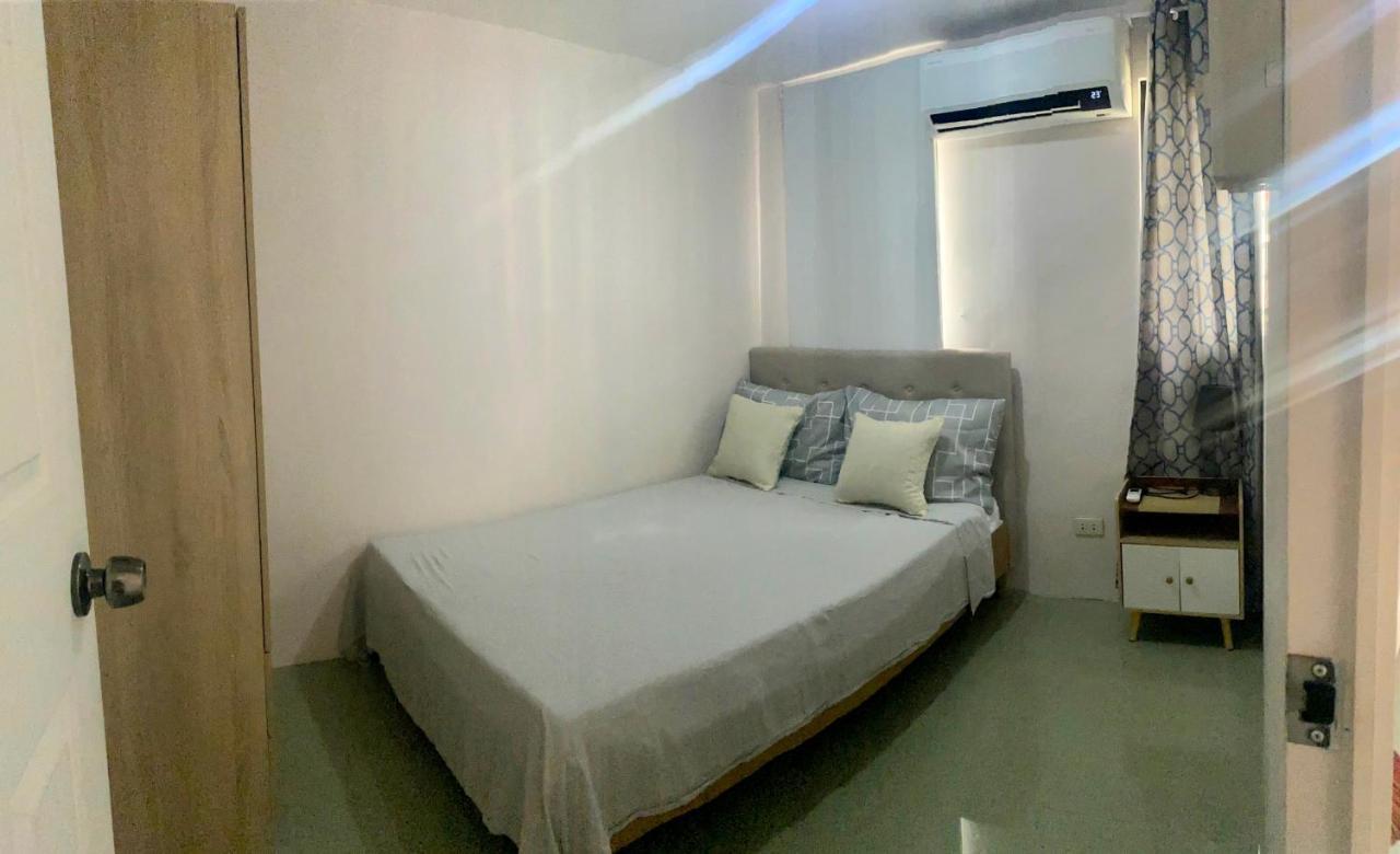 2 Bedroom Townhouse In Bacolod City Exteriör bild